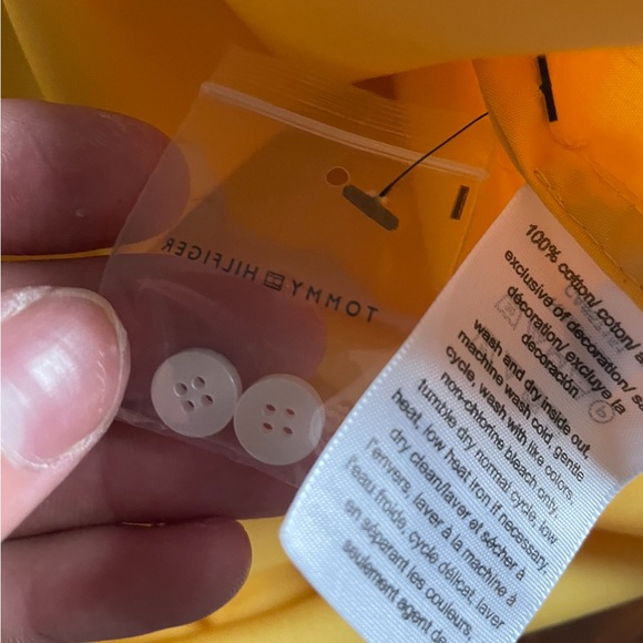 Tommy Hilfiger NWT Preppy Casual Button Down Men’s XL Shirt - Yellow MSRP $79.50 - Picture 6 of 6